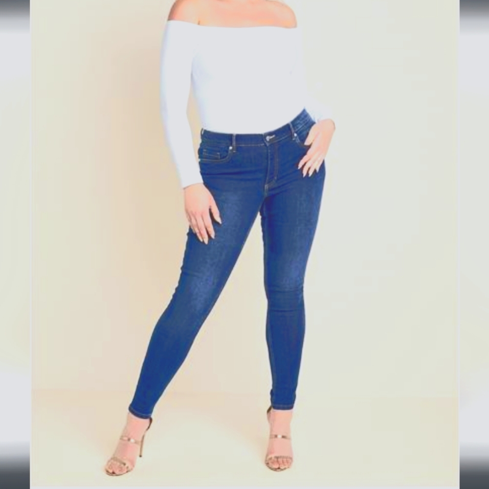 Venus Skinny Jeans